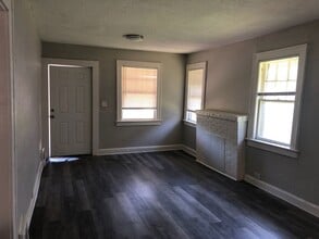 5420 Jackson Ave in Kansas City, MO - Building Photo - Building Photo