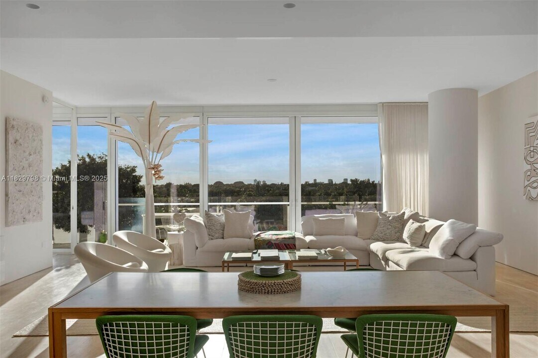 9111 Collins Ave in Surfside, FL - Building Photo