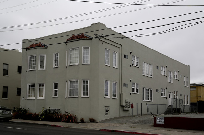 2030 Ashby Ave in Berkeley, CA - Building Photo - Building Photo