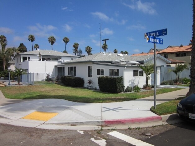 4303-4309 Jewell St in San Diego, CA - Foto de edificio - Building Photo