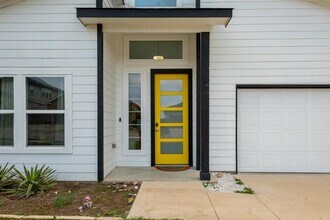 16512 Fetching Ave in Manor, TX - Building Photo - Building Photo