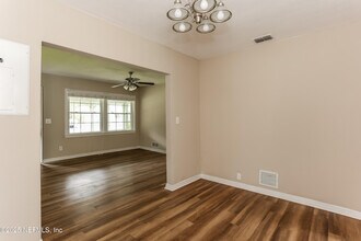 3114 N 3rd St Cir in Jacksonville, FL - Building Photo - Building Photo