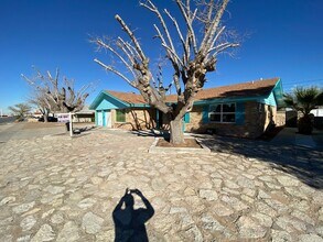 3328 Wedgewood Dr in El Paso, TX - Building Photo - Building Photo