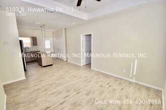 5103 N Hiawatha Dr in Pharr, TX - Building Photo - Building Photo