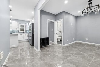 282 Ackerman Ave in Clifton, NJ - Building Photo - Building Photo