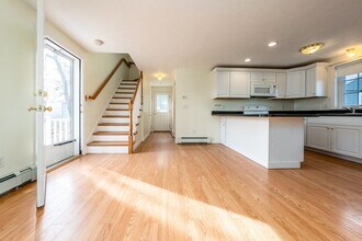 28 G Hideaway Rd in Bourne, MA - Building Photo - Building Photo