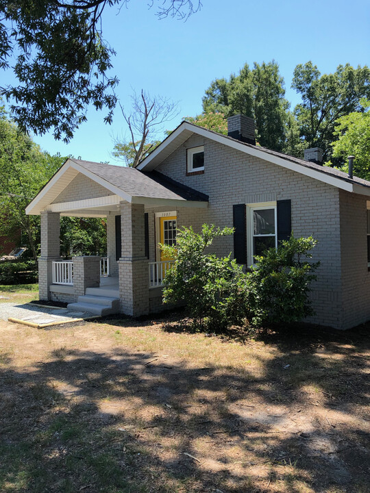 1007 Washington St in Burlington, NC - Building Photo