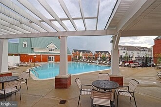 7970 Potter Pl in Elkridge, MD - Building Photo - Building Photo