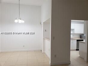 468 NE 206th Ln in Miami, FL - Building Photo - Building Photo