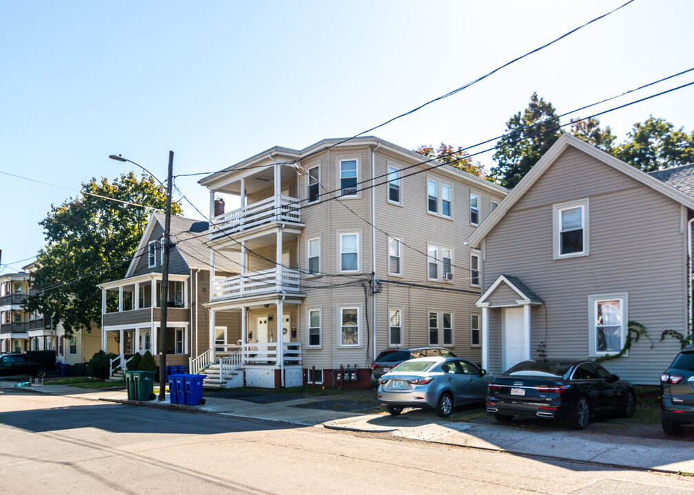 222 S Main St in Attleboro, MA - Building Photo