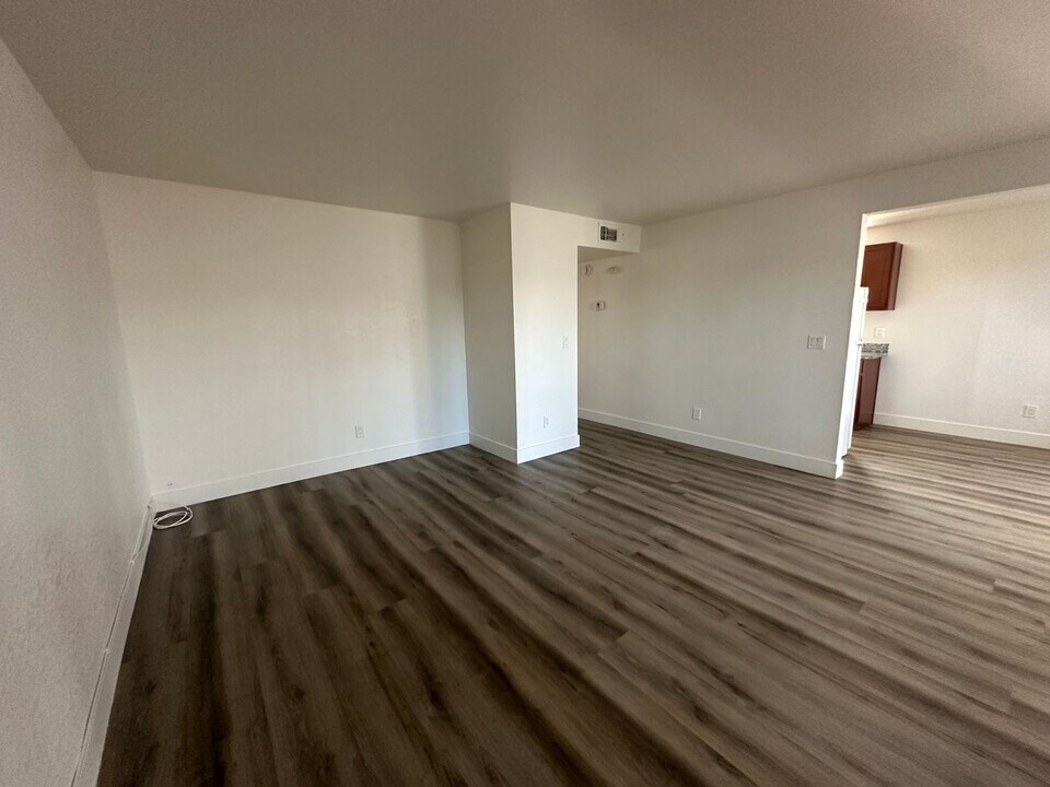 1948 Country Club Ct in Marysville, CA - Building Photo