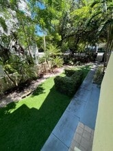 5839 SW 74th Terrace in South Miami, FL - Building Photo - Building Photo