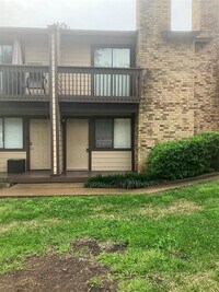 2521 Crosstimbers St