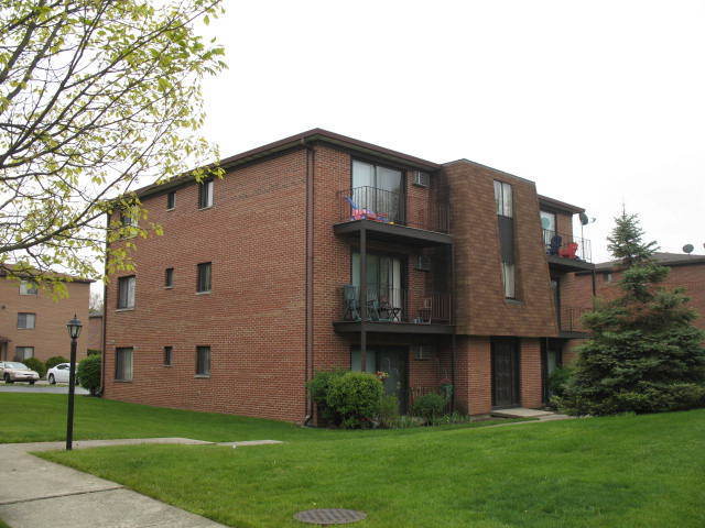 property at 709 W 65th St