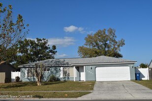1657 Norwood St NE in Palm Bay, FL - Building Photo