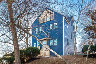 48 Caldwell Rd in Waltham, MA - Building Photo - Building Photo