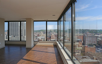 AT580 Apartments in Cincinnati, OH - Foto de edificio - Interior Photo