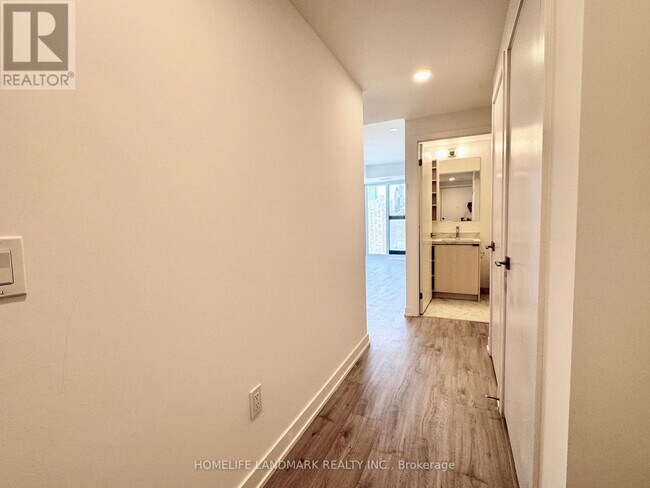 252-2252 Church St in Toronto, ON - Building Photo - Building Photo