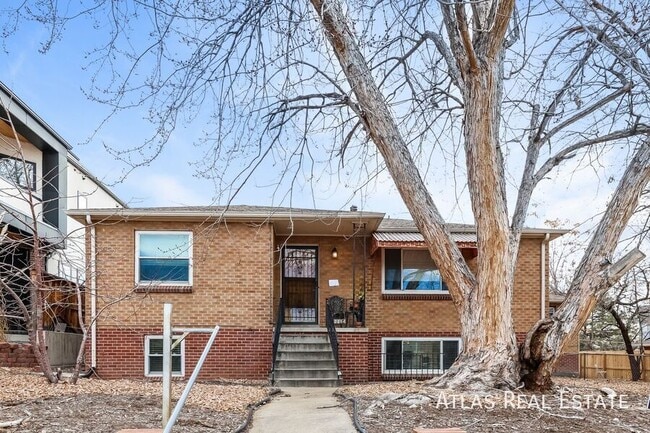 property at 2716 Grove St