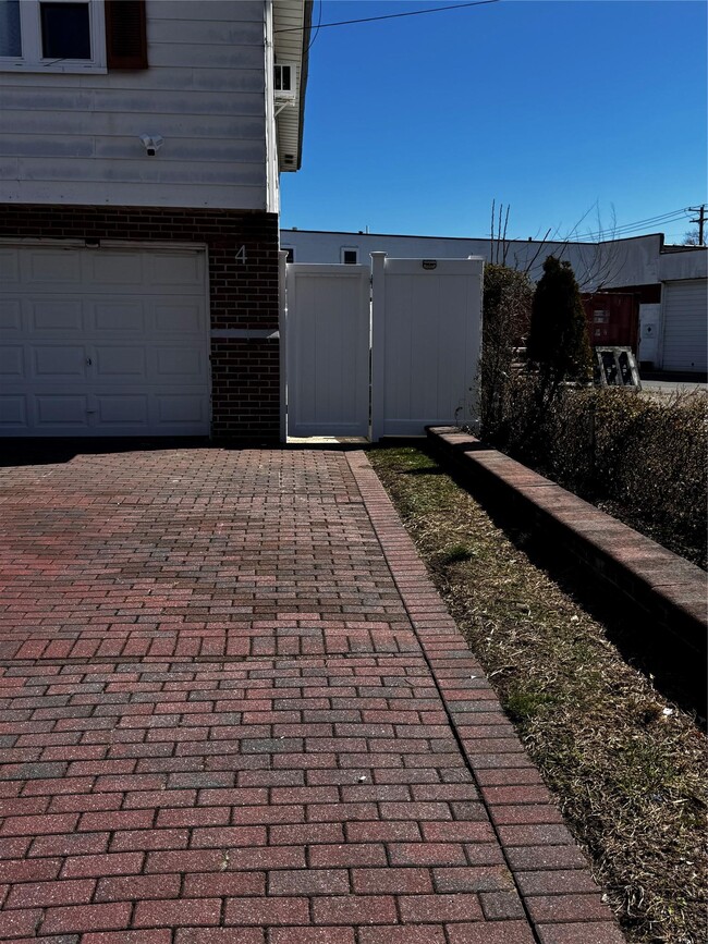 property at 4 Lafayette St