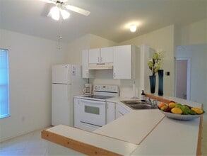 741 17th Ln SW in Vero Beach, FL - Building Photo - Building Photo