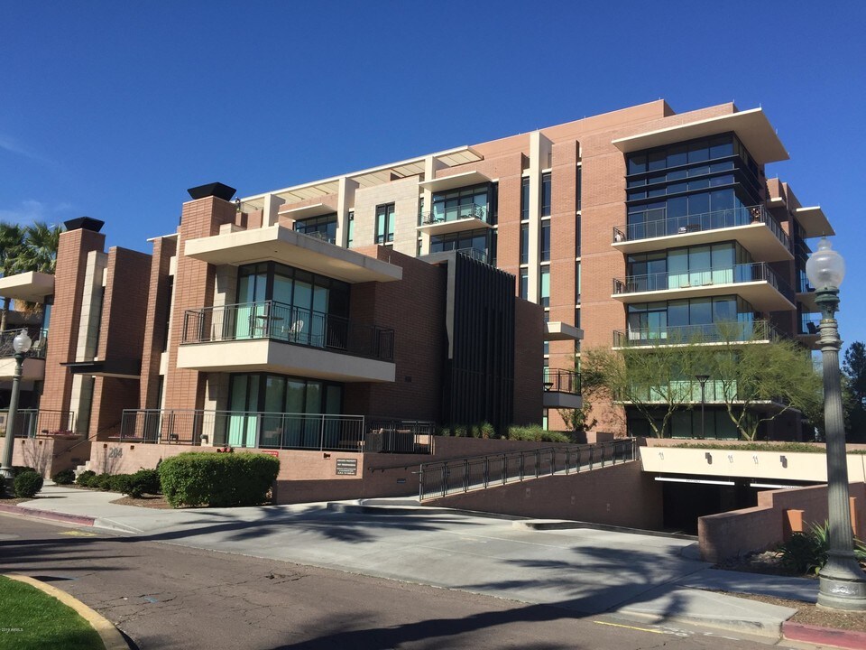 208 W Portland St-Unit -255 in Phoenix, AZ - Building Photo