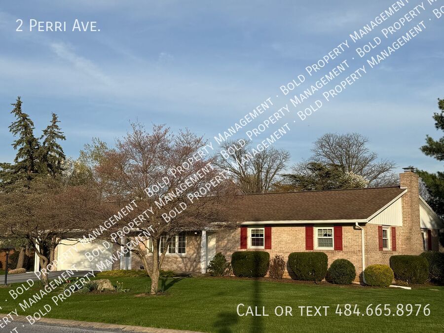 2 Perri Ave in Myerstown, PA - Building Photo