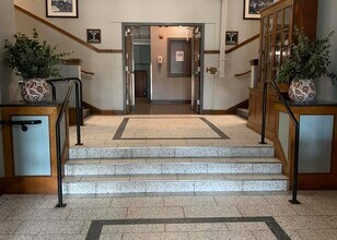 600 Broadway Ave NW, Unit Apt 229 in Grand Rapids, MI - Building Photo - Building Photo