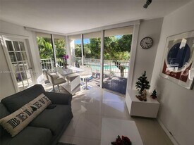 1000 Quayside Terrace in Miami, FL - Building Photo