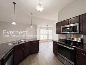 8843 Smith Ranch Dr in Southaven, MS - Building Photo - Building Photo