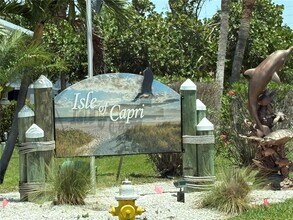 106 Sun Isle Cir in Treasure Island, FL - Building Photo - Building Photo