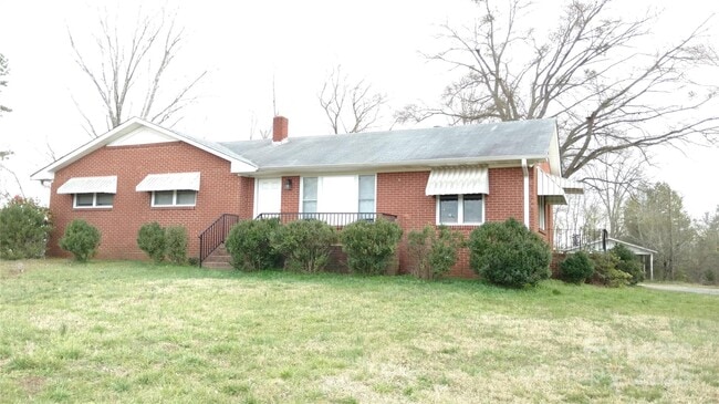 property at 607 Fort Mill Hwy