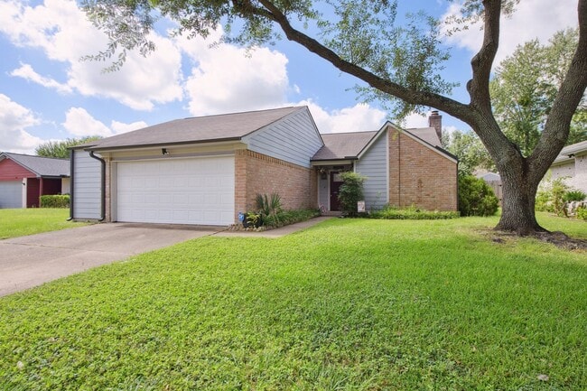 property at 10415 Eagle Glen Dr