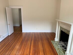 133 Glenville Ave, Unit 1377-#5 in Boston, MA - Foto de edificio - Building Photo