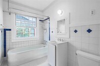 806 Winbern St photo'