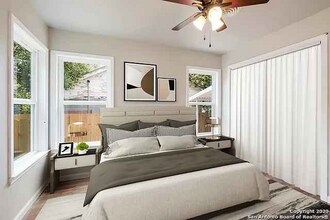 3206 W Houston St in San Antonio, TX - Foto de edificio - Building Photo