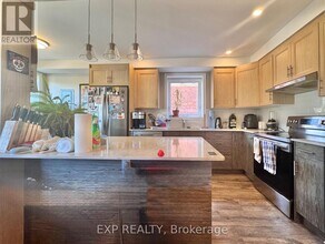 100 West Avenue S in Hamilton, ON - Building Photo - Building Photo