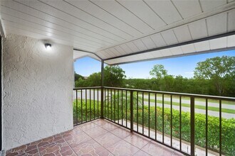 1508 Mainsail Dr in Naples, FL - Foto de edificio - Building Photo