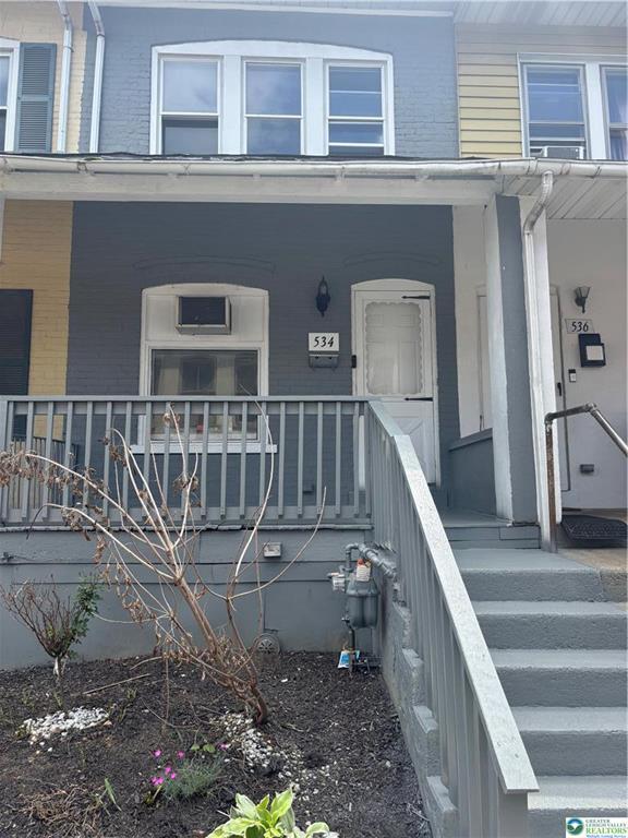 534 W Whitehall St in Allentown, PA - Foto de edificio - Building Photo