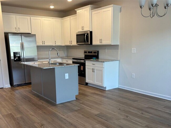 9440 Maple Grv Ln in Jonesboro, GA - Building Photo - Building Photo