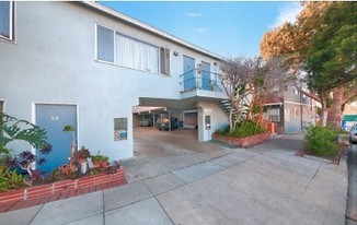 2250 30th St Apartamentos