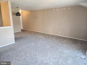 1104 Woodhollow Dr, Unit 1104 in Evesham, NJ - Foto de edificio - Building Photo