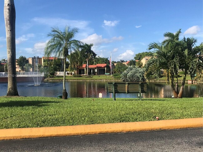 5112 79 in Doral, FL - Building Photo - Building Photo