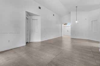9264 SW 209th Terrace in Cutler Bay, FL - Building Photo - Building Photo