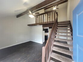 5110 Azalea Trace Dr in Houston, TX - Building Photo