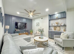 1044 Seminole Dr in Tallahassee, FL - Building Photo