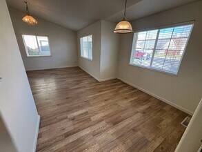 1295 Campbell Ct in Gardnerville, NV - Building Photo - Building Photo