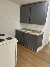 362 & 364 Chatelaine Ave-Unit -362 Chatelaine Avenue in Danville, VA - Building Photo - Building Photo