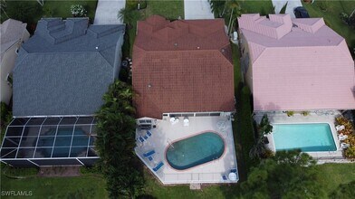 702 Lambton Ln in Naples, FL - Building Photo - Building Photo