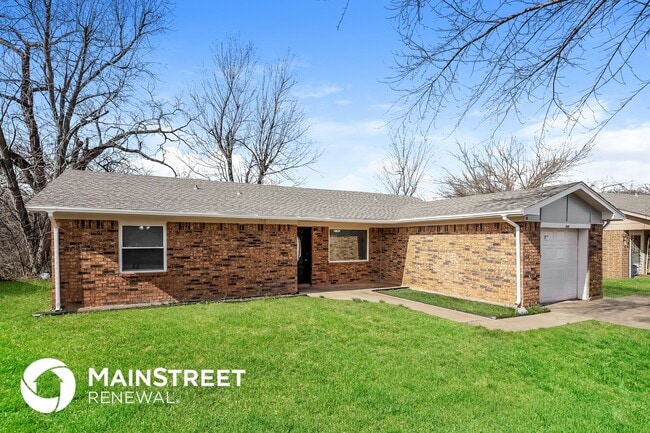 908 N 5th St in Noble, OK - Building Photo - Building Photo